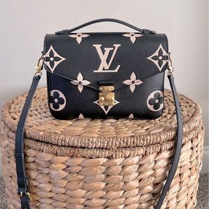 Louis Vuitton Empreinte monogram giant Pochette Métis
